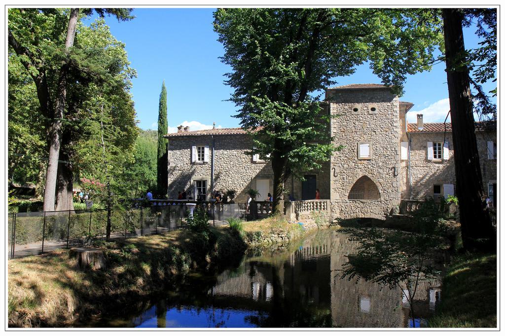 Domaine De Saint Charles Hotel Les Plans Exterior foto